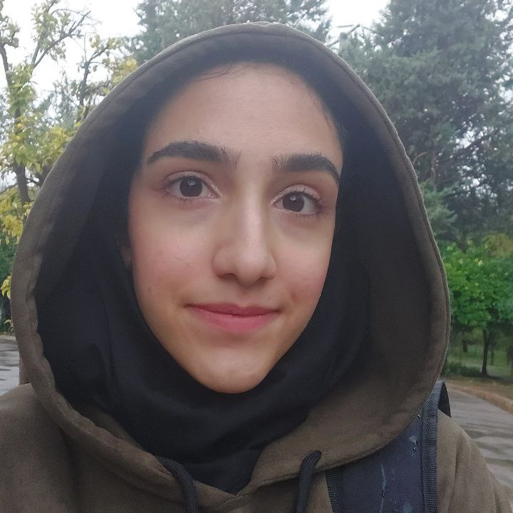 ستایش نادریان